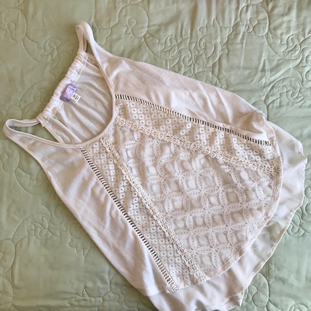 Francesca’s Alya Ivory Medium Lace Tank